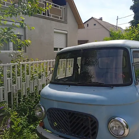 Апартаменты Hause With Jacuzzi Half Hour From Budapest *