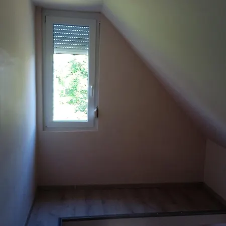 Апартаменты Hause With Jacuzzi Half Hour From Budapest *