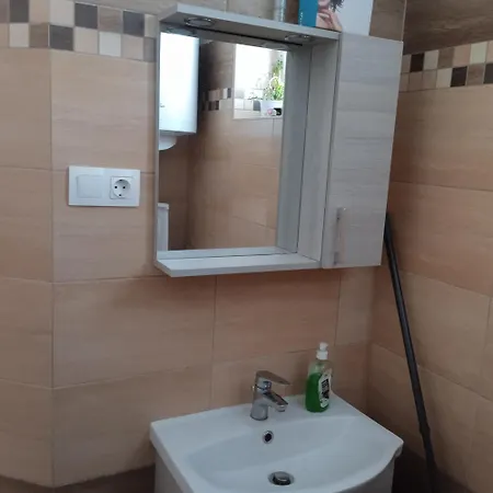 Hause With Jacuzzi Half Hour From Budapest Апартаменты *