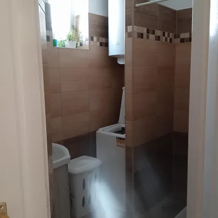 Hause With Jacuzzi Half Hour From Budapest Веленце